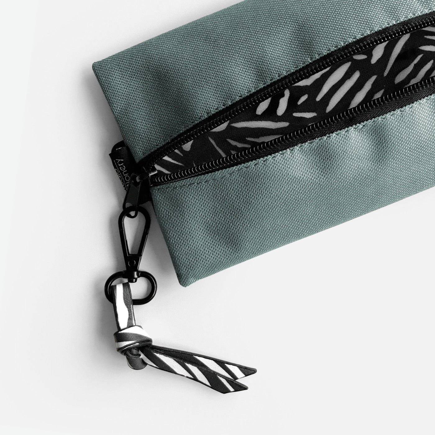 Pencil Bag sage & leaves