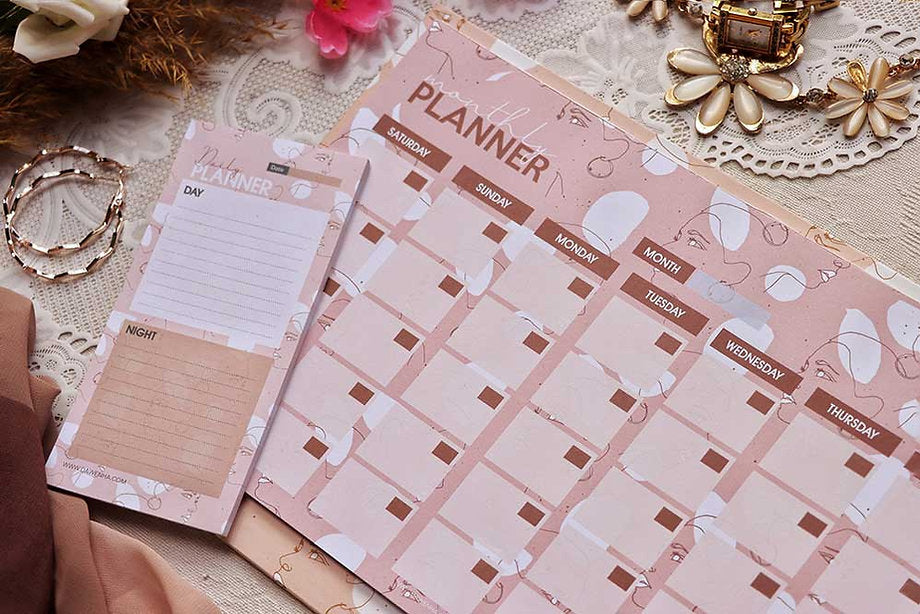 Girly desk calendar